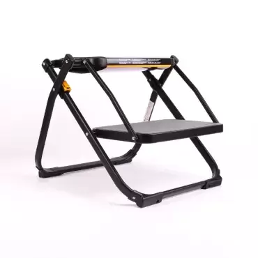 Degrau duplo dobrável muito resistente para caravanas, autocaravanas e autocaravanas.