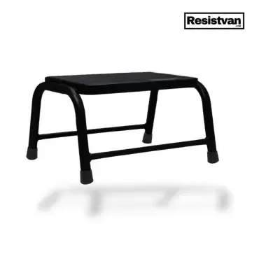 Degrau de metal preto Resistvan para caravanas, motorhomes e campers.