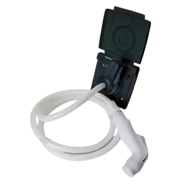 Chuveiro externo com tampa preta e controle de temperatura da água com alavanca única, todos os acessórios incluídos.