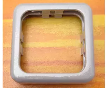Estrutura da linha CLASSIC para interruptores e tomadas CINZA CLARO para caravanas, autocaravanas e autocaravanas.