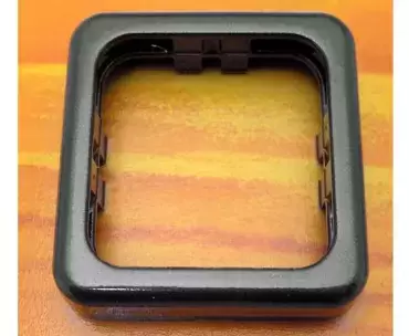 Estrutura da linha CLASSIC para interruptores e tomadas CINZENTO ESCURO para caravanas, autocaravanas e autocaravanas.