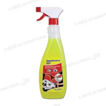 Detergente concentrado Rinoblack para limpeza de caravanas autocaravanas.