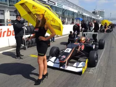 GRANDE CONCENTRAÇÃO NO CIRCUITO DE VELOCIDADE DE JEREZ