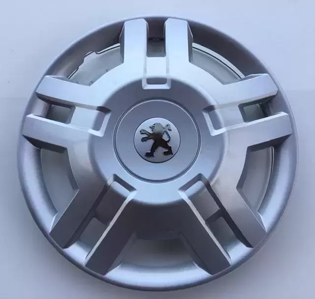 Tapacubos Peugeot Boxer 15" logo color plata para autocaravana o camper.