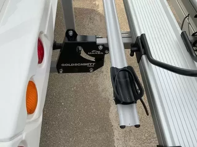 Porta Bicis para instalación en porta motos Goldschm!tt  Marea plegable.